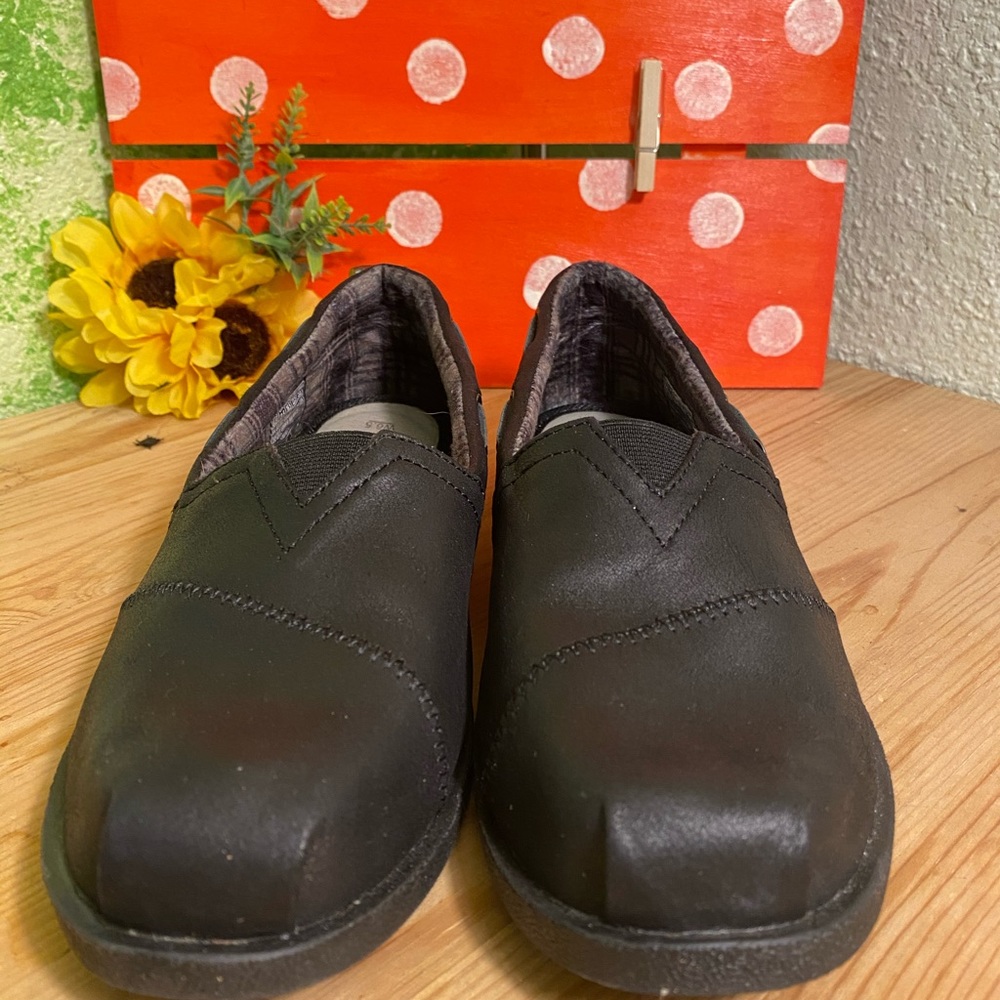 Sketchers bobs black slip on 6.5